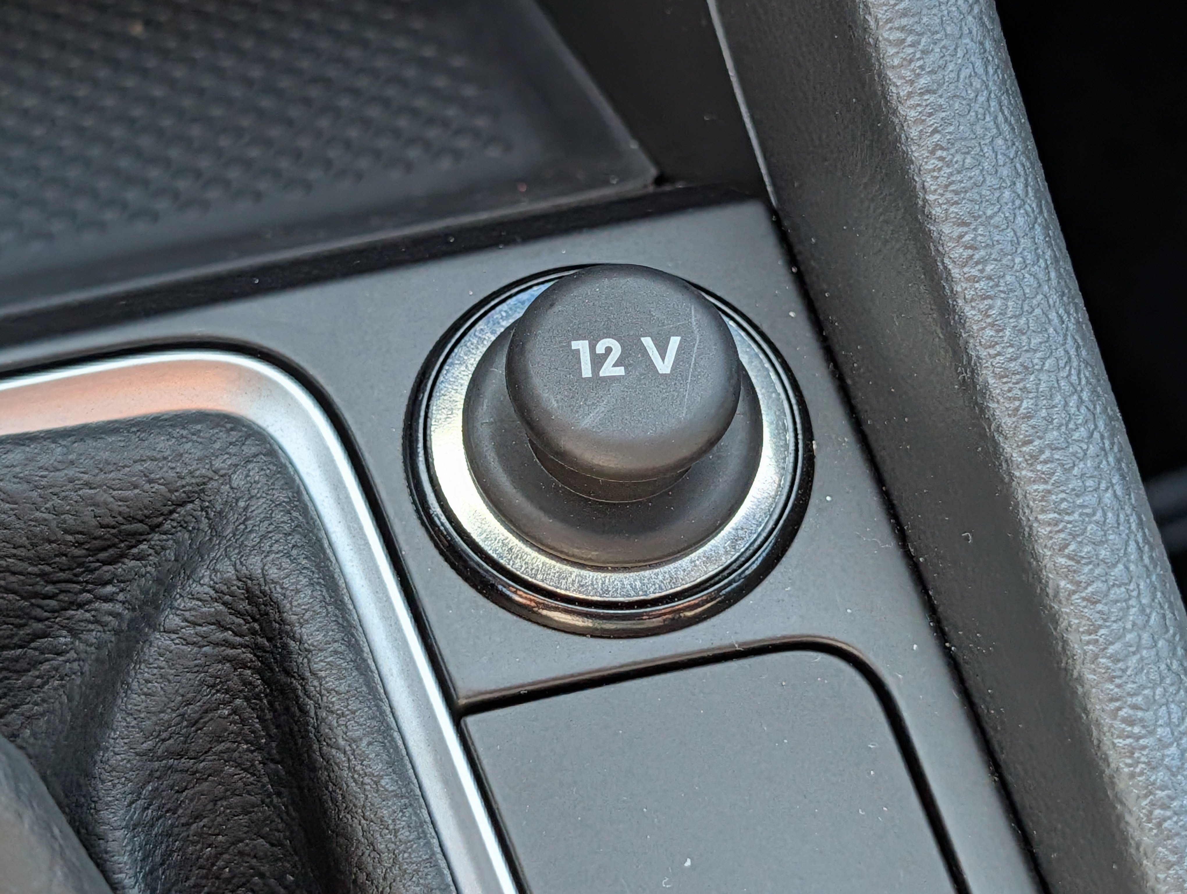 Used 2025 Volkswagen Jetta Sport FWD image 29