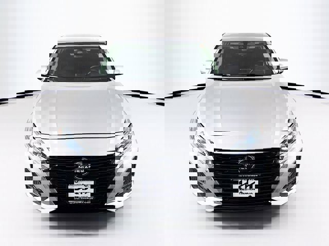 Used 2023 Nissan Altima 2.5 S image 2