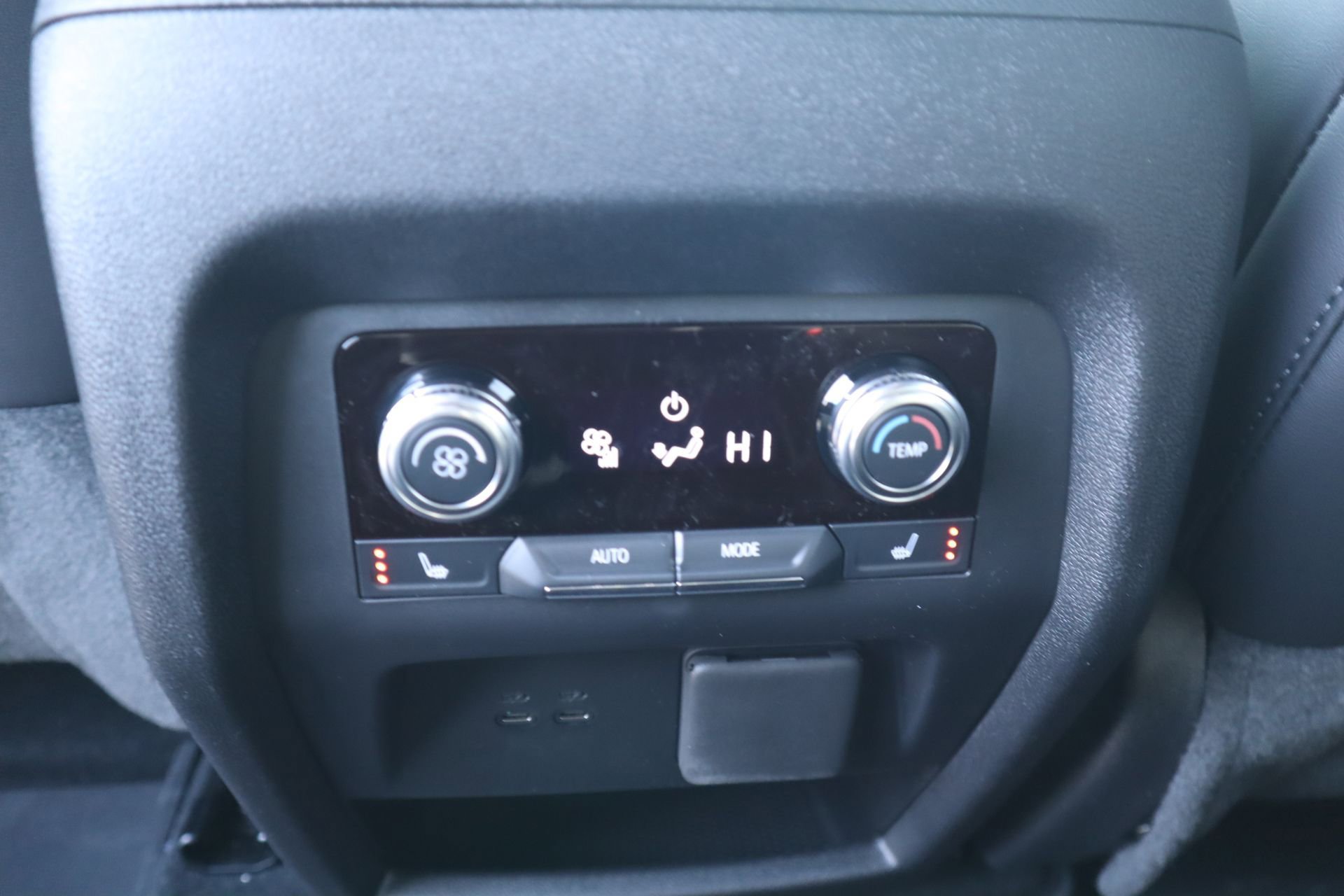 New 2026 GMC Acadia AT4 w/ Super Cruise Package image 18