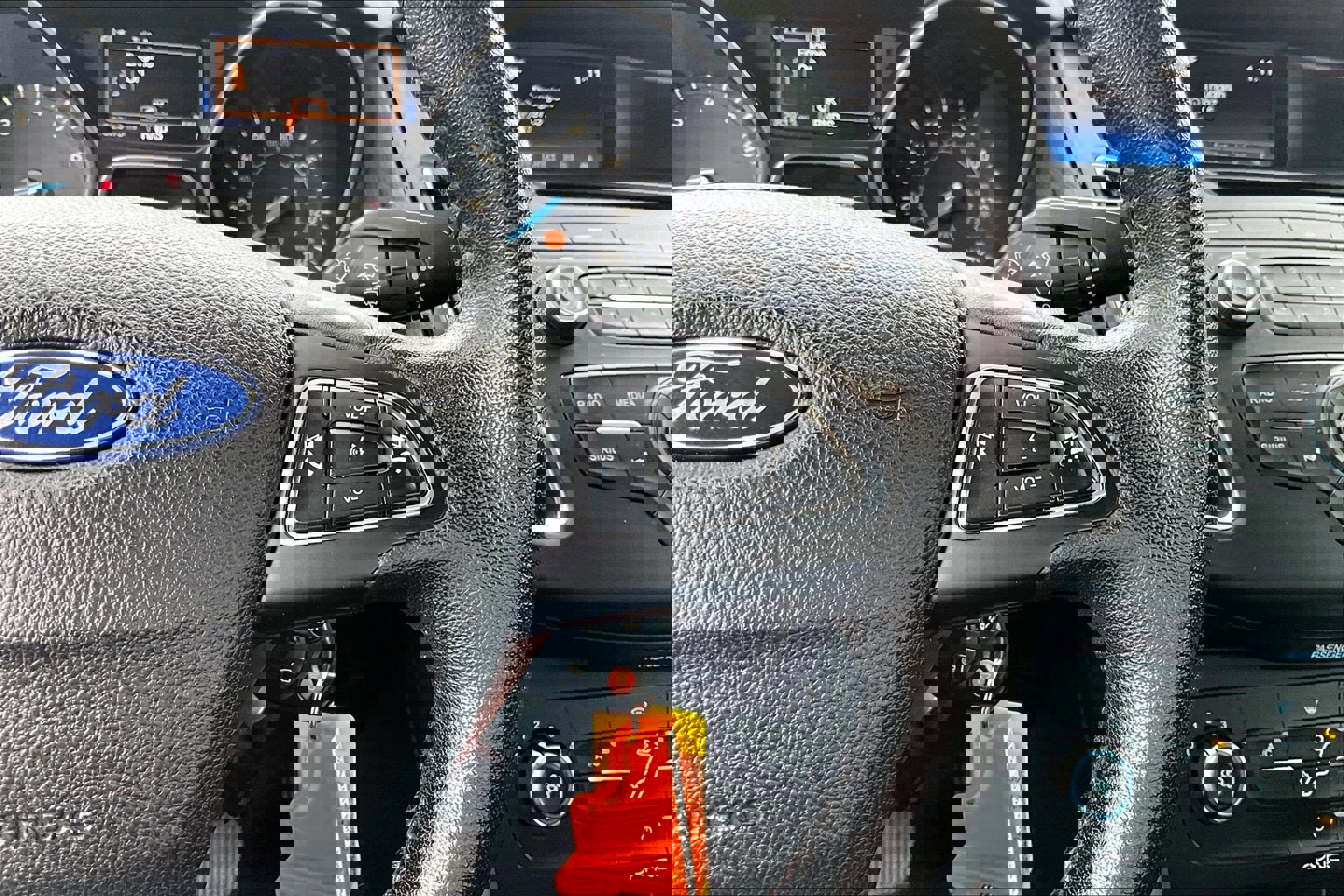 Used 2016 Ford Focus SE w/ Equipment Group 201A image 18