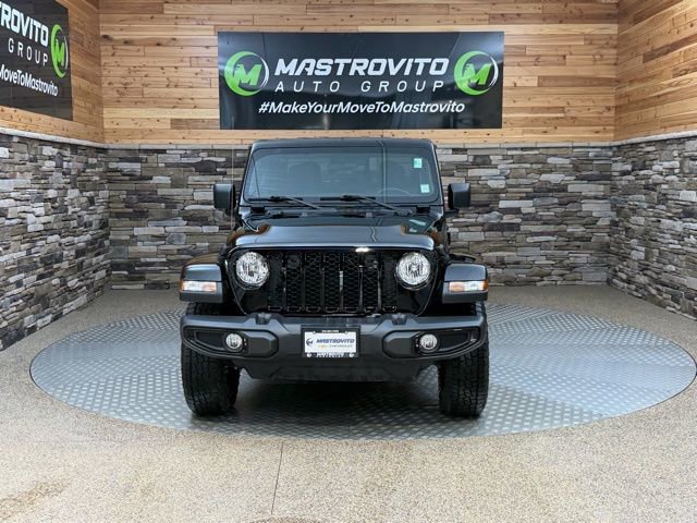 Used 2022 Jeep Gladiator Willys image 3
