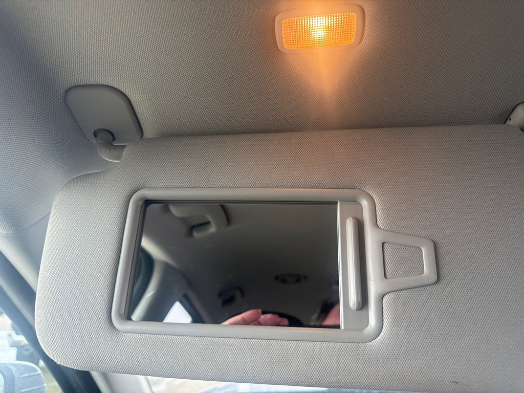 Used 2023 Kia Telluride S image 35