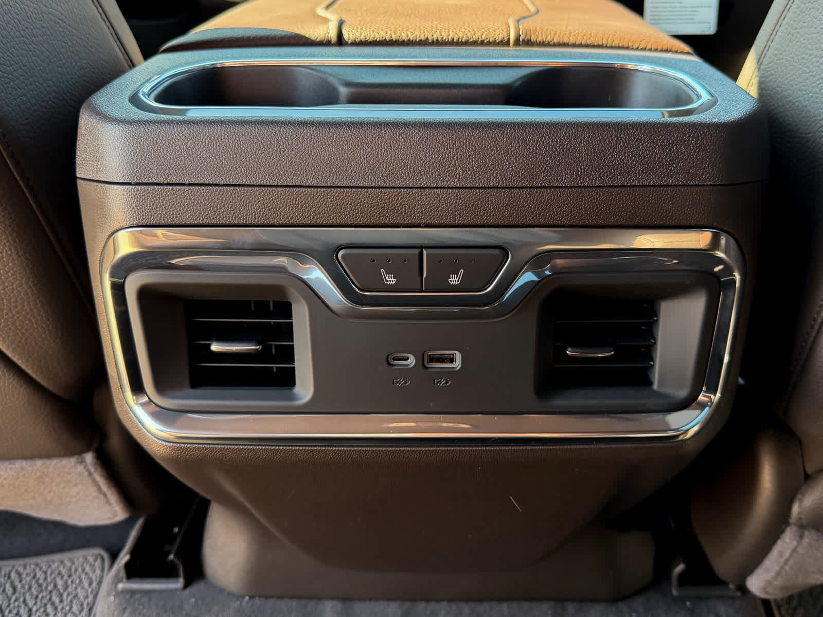 New 2026 GMC Sierra 1500 Denali w/ Denali Reserve Package image 9