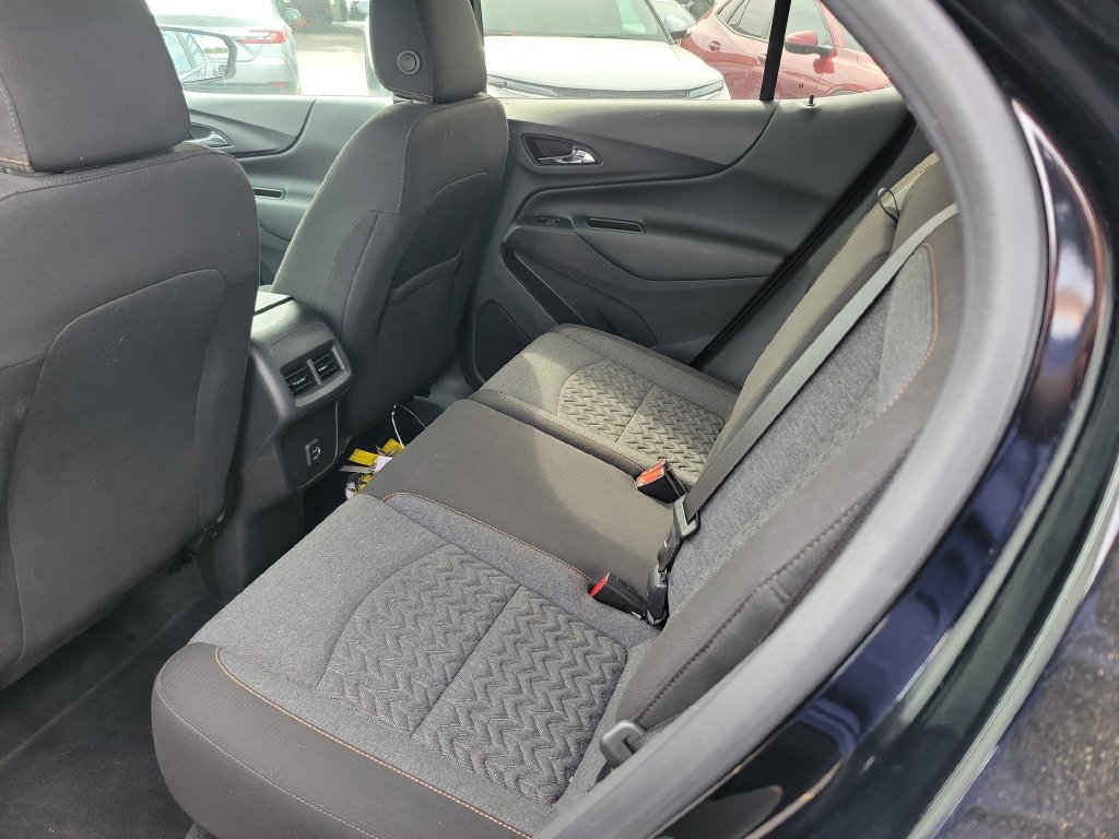 Used 2022 Chevrolet Equinox LT FWD image 16