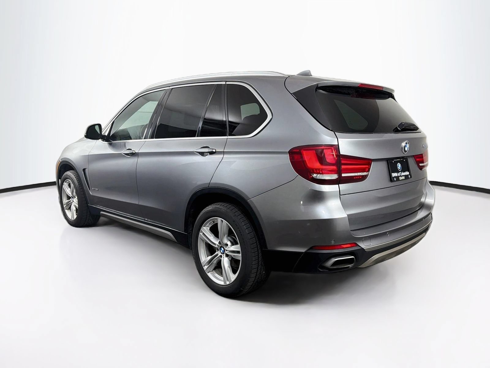 Used 2018 BMW X5 xDrive35i w/ Premium Package AWD/4WD image 5