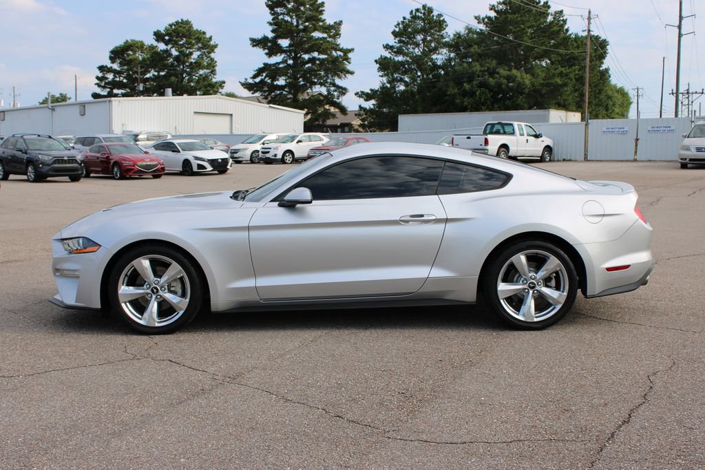 Used 2019 Ford Mustang Coupe w/ Equipment Group 101A RWD image 3