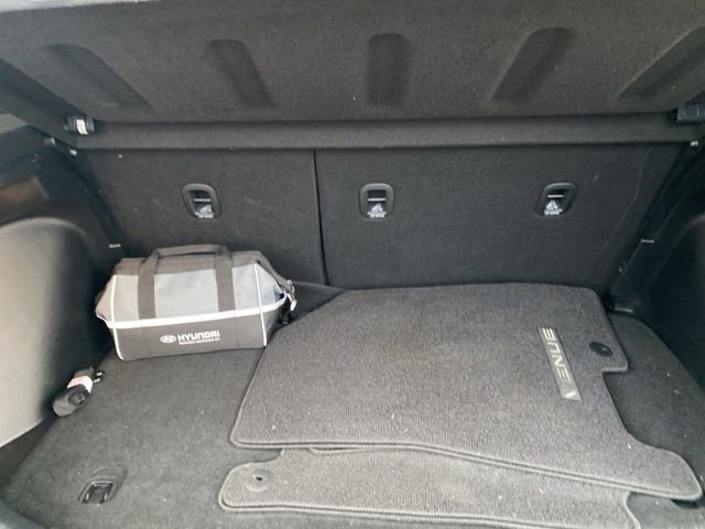 Used 2020 Hyundai Venue SE image 25