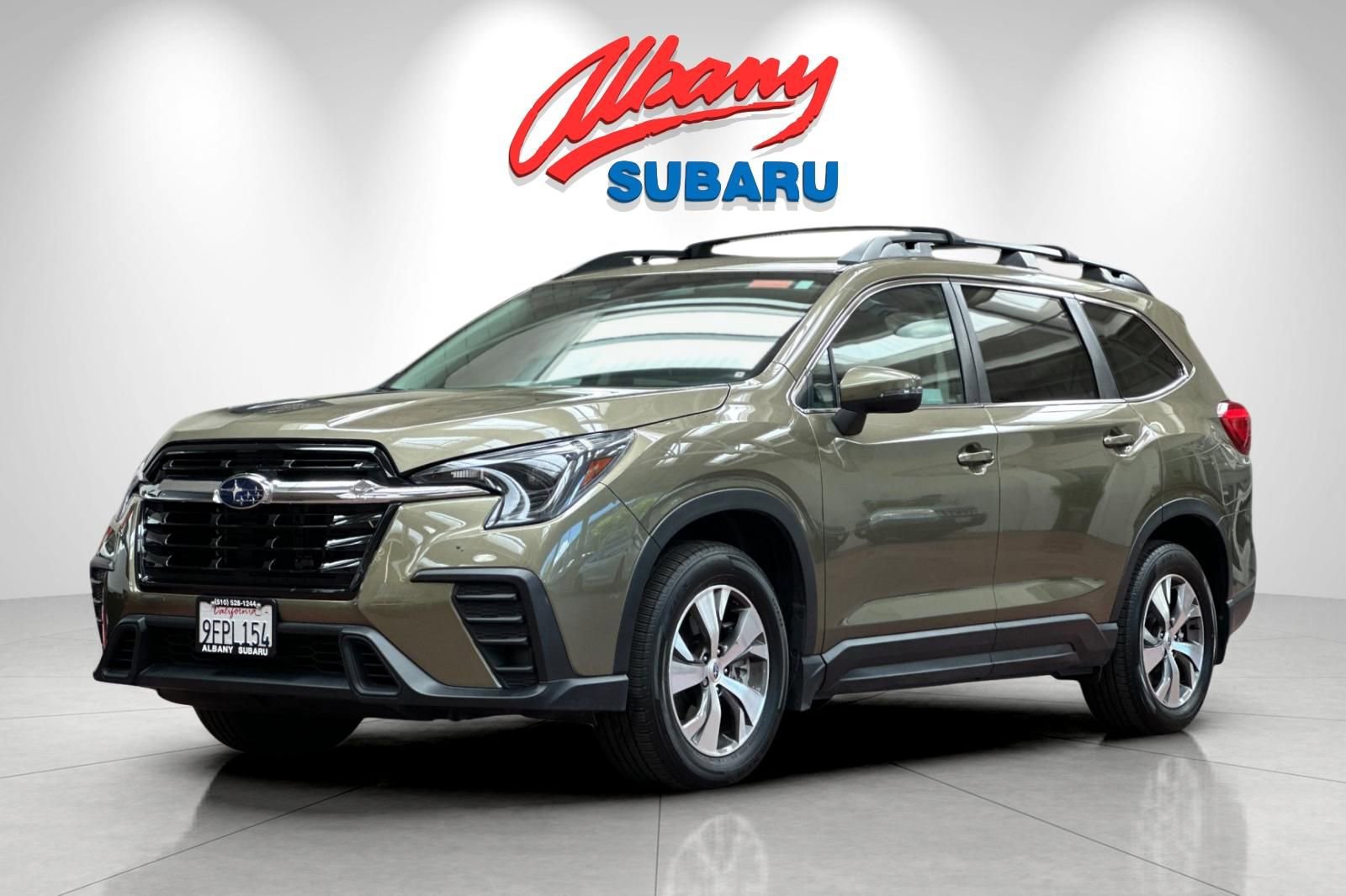 Used 2023 Subaru Ascent Premium w/ Convenience Package AWD/4WD image 9