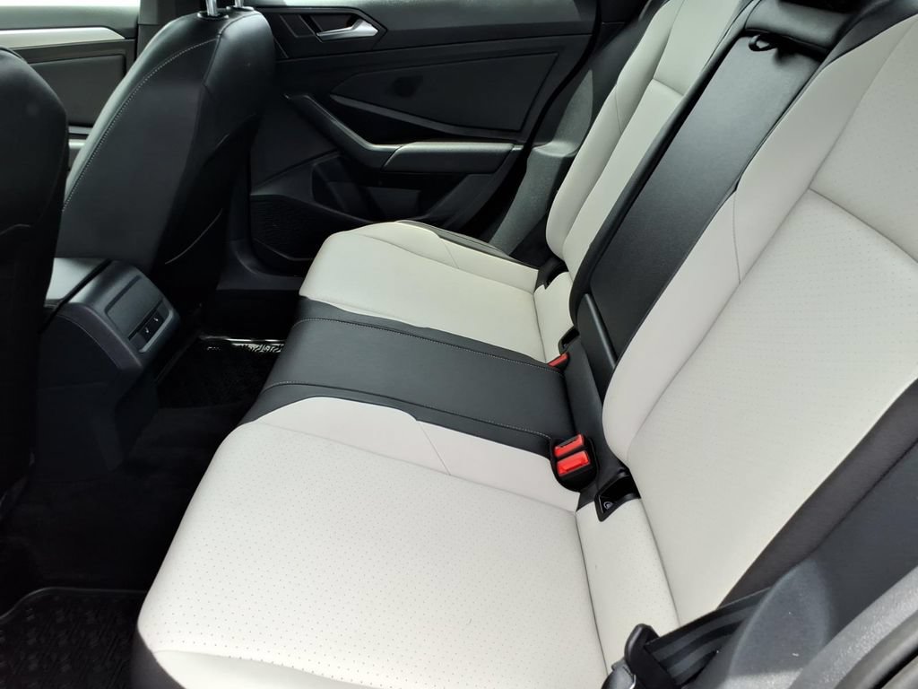 Used 2021 Volkswagen Jetta R-Line w/ R-Line Cold Weather Package FWD image 17