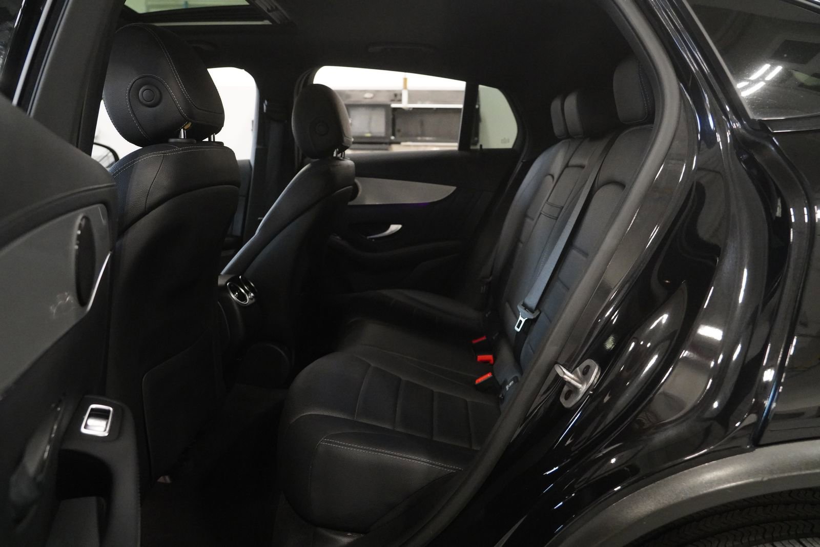 Certified 2022 Mercedes-Benz GLC 300 4MATIC Coupe image 14