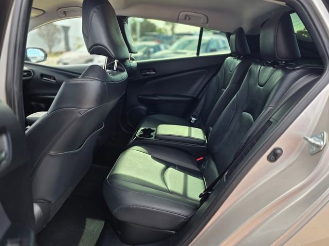 Used 2019 Toyota Prius Prime Advanced image 18