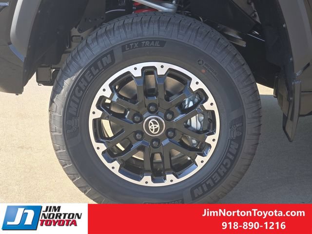 New 2026 Toyota Tundra SR5 w/ TRD Off-Road Premium Package AWD/4WD image 10