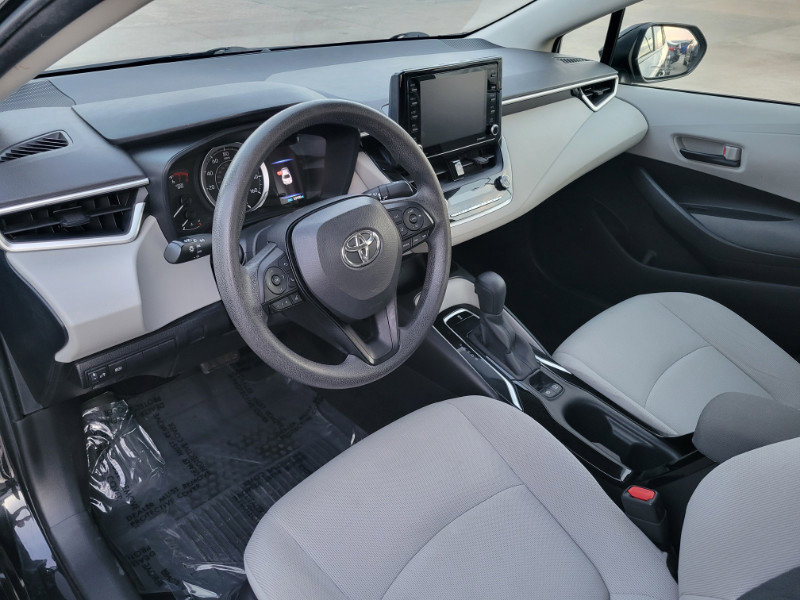 Used 2022 Toyota Corolla LE FWD image 20