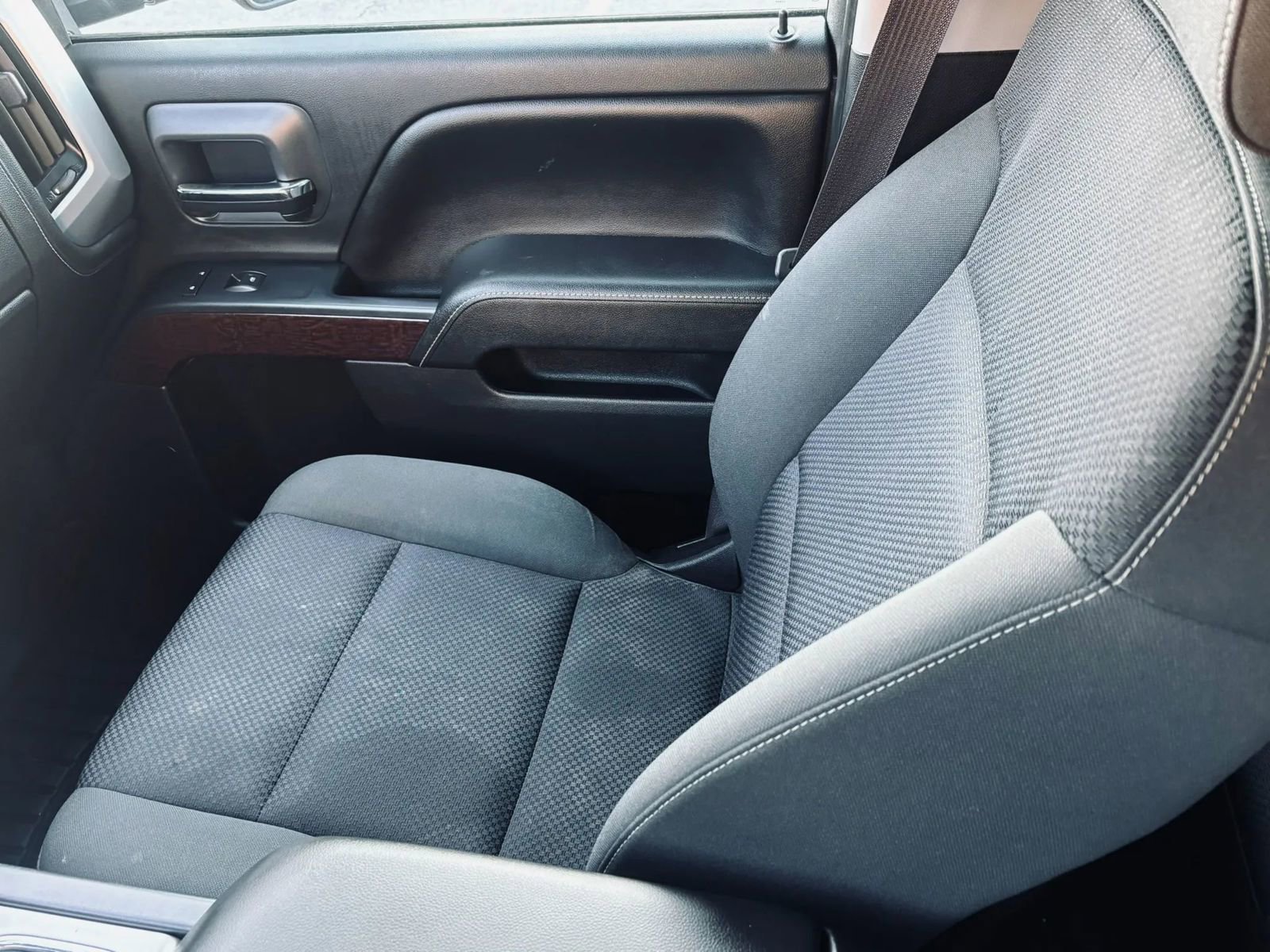 Used 2015 GMC Sierra 2500 SLE w/ SLE Preferred Package image 31