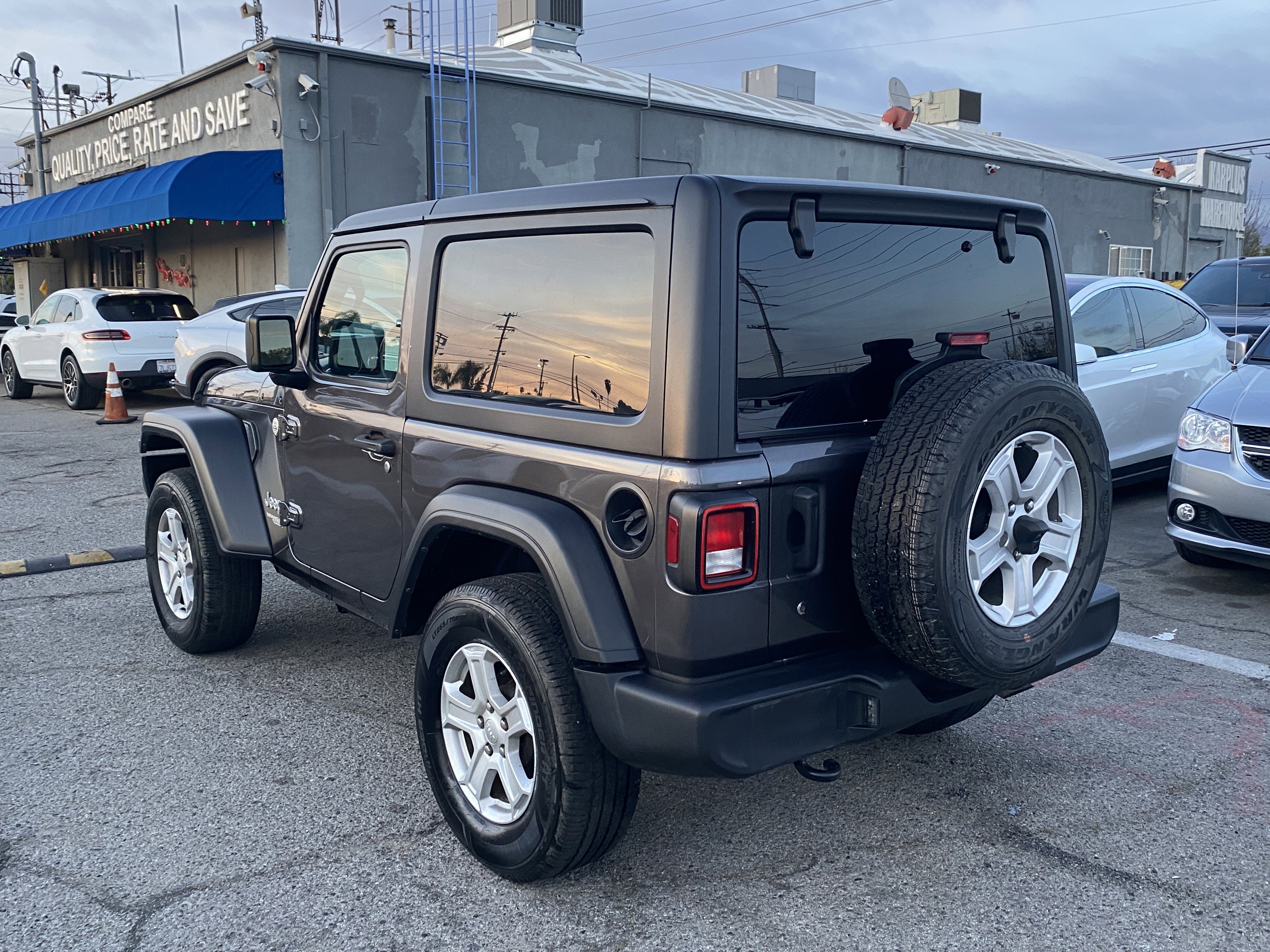 Used 2020 Jeep Wrangler Sport image 12