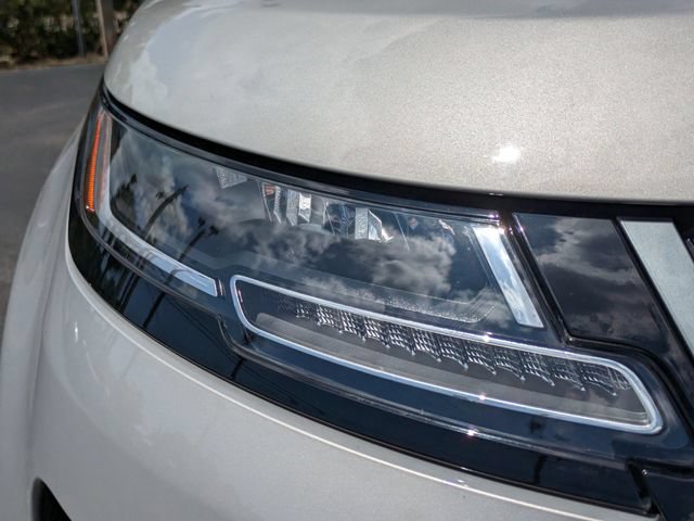 Used 2022 Land Rover Range Rover Evoque R-Dynamic S AWD/4WD image 10