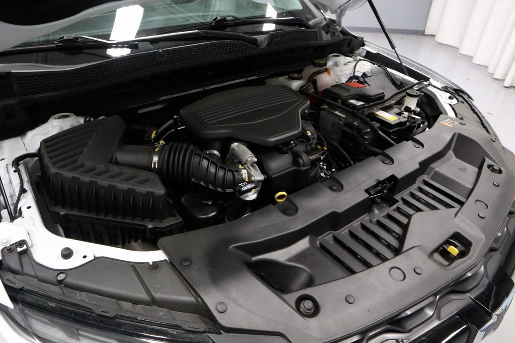 Used 2024 Chevrolet Blazer LT w/ Midnight/Sport Edition image 17