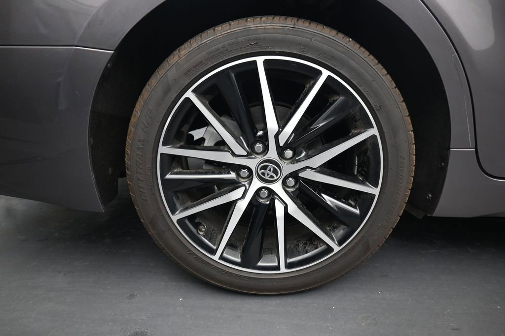Used 2022 Toyota Camry SE FWD image 10