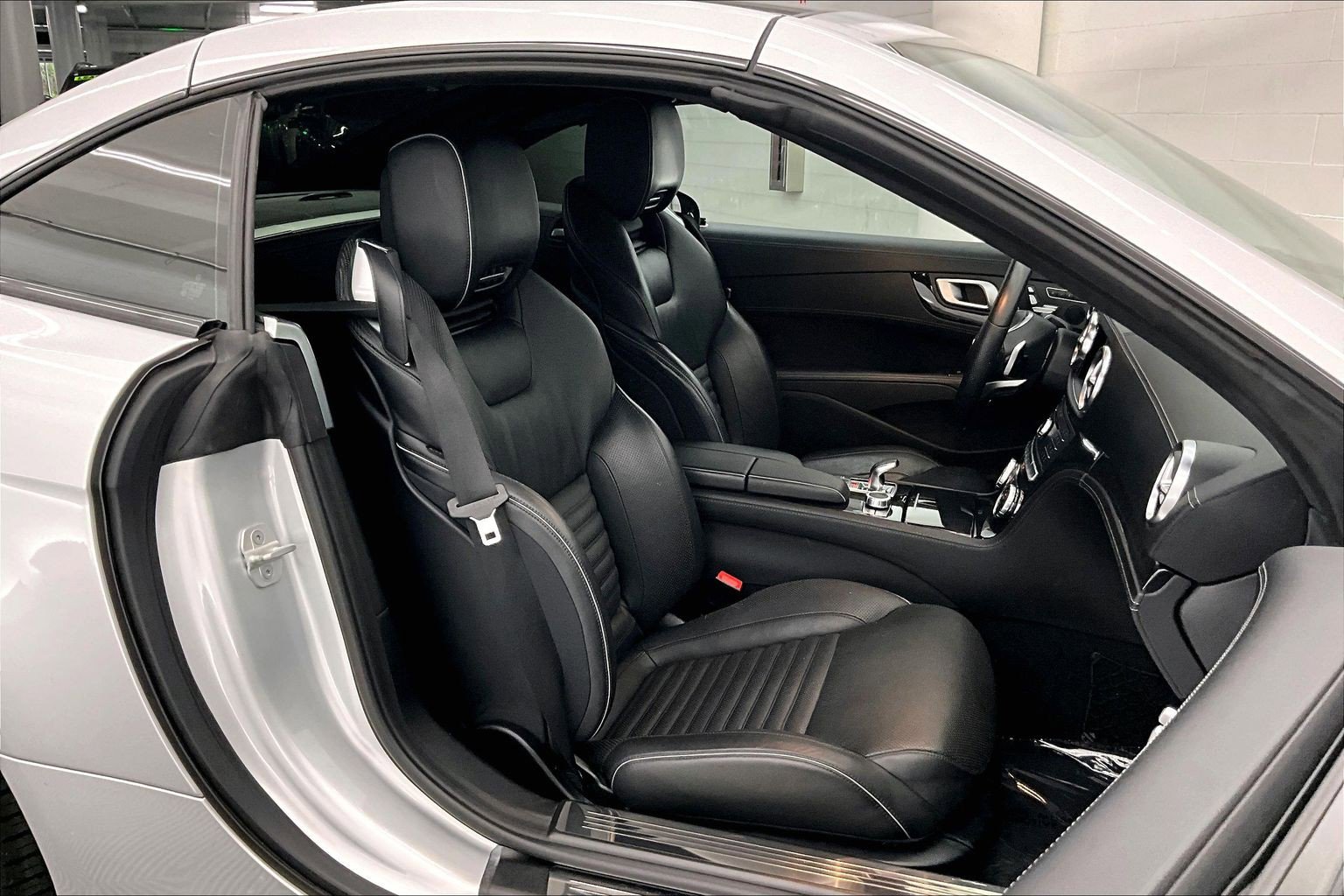 Used 2018 Mercedes-Benz SL 450 image 6