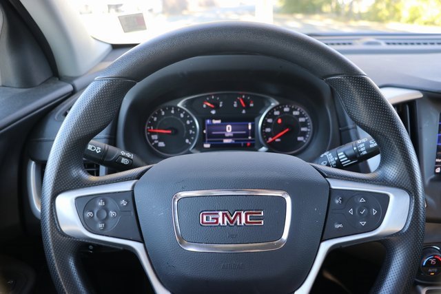 Used 2022 GMC Terrain SLE w/ Driver Convenience Package image 20