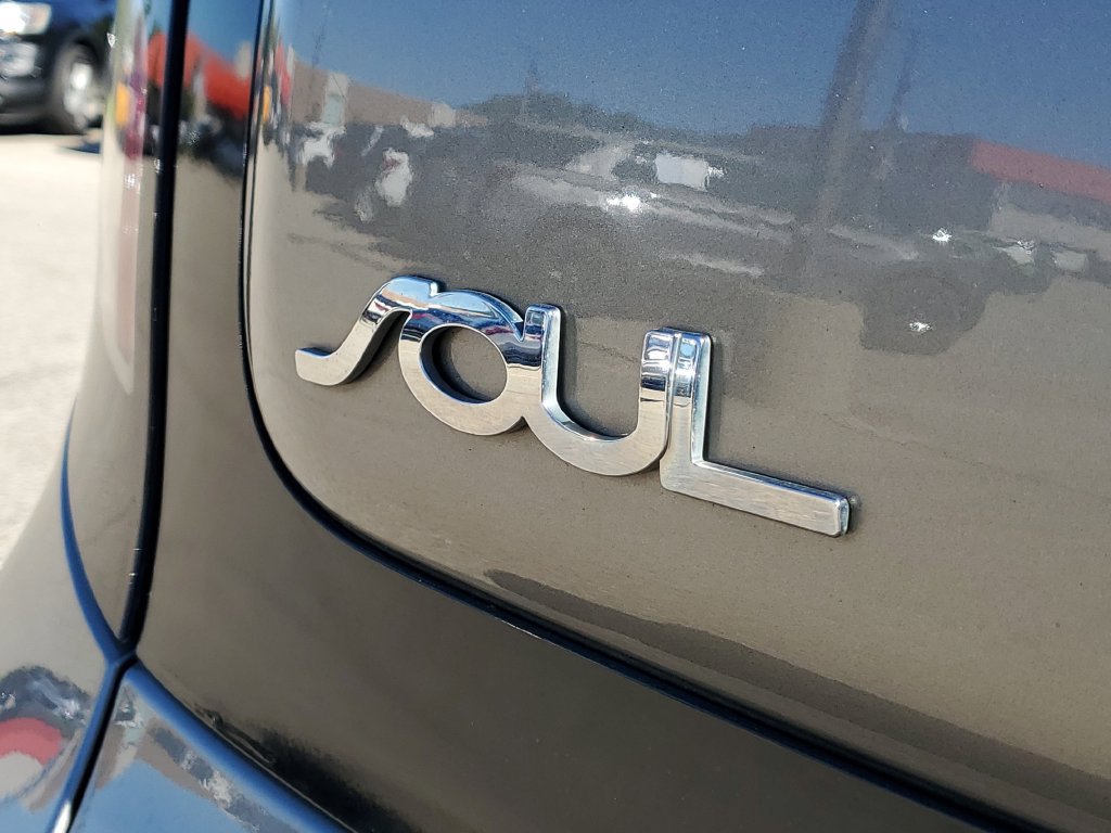 Used 2019 Kia Soul FWD image 6