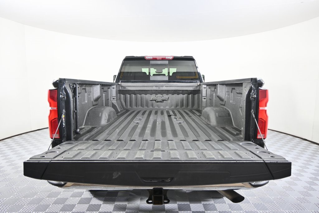 Used 2024 Chevrolet Silverado 3500 LTZ w/ LTZ Plus Package image 6