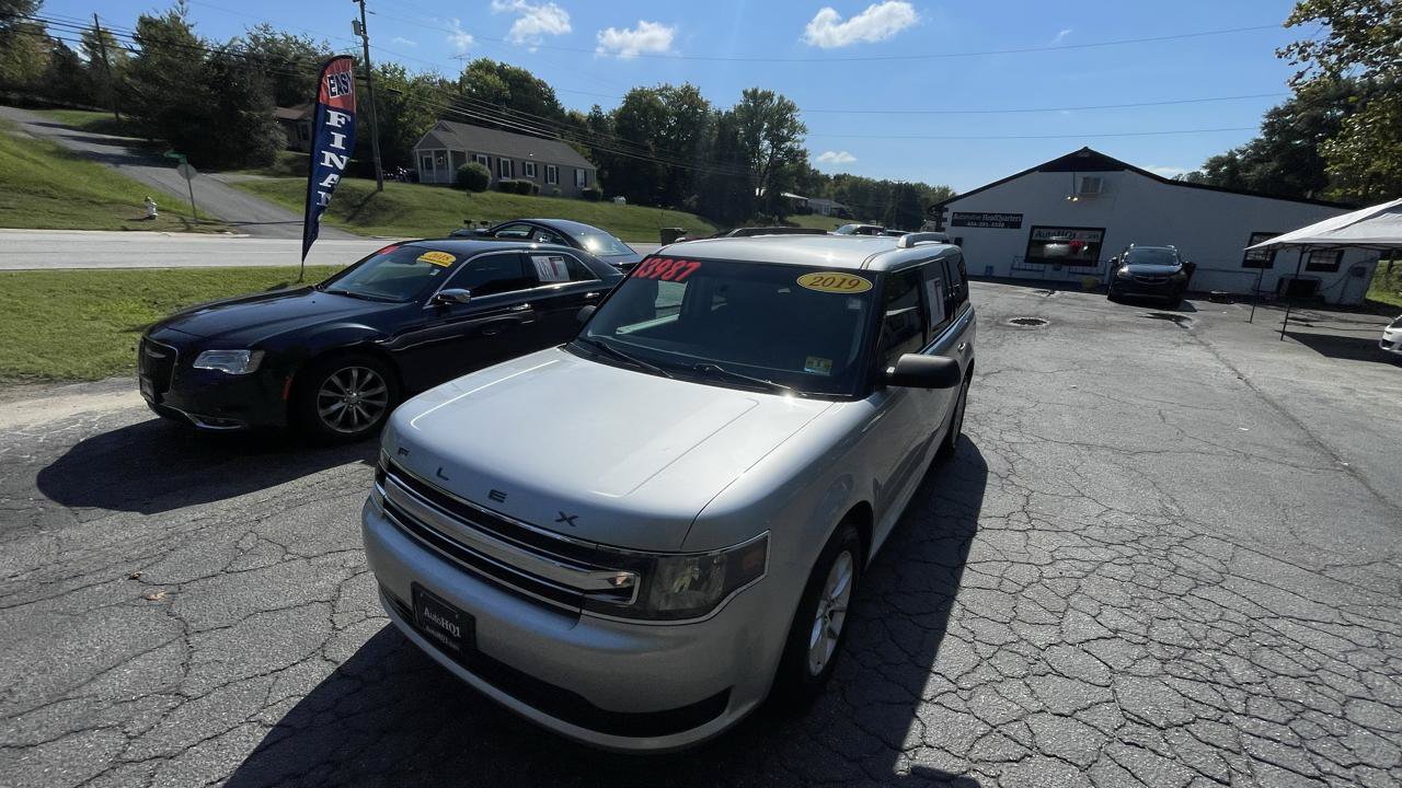 Used 2019 Ford Flex SE FWD image 15