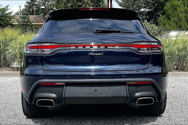 Used 2023 Porsche Macan Turbo AWD/4WD image 16