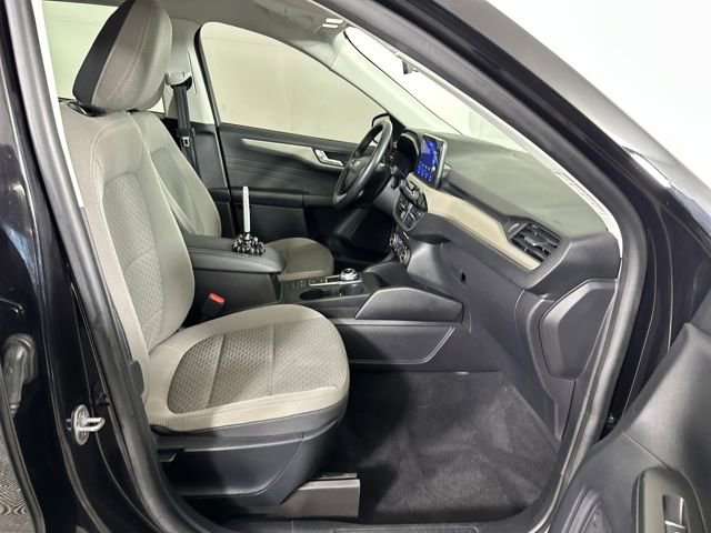 Used 2021 Ford Escape SE w/ Cold Weather Package image 28