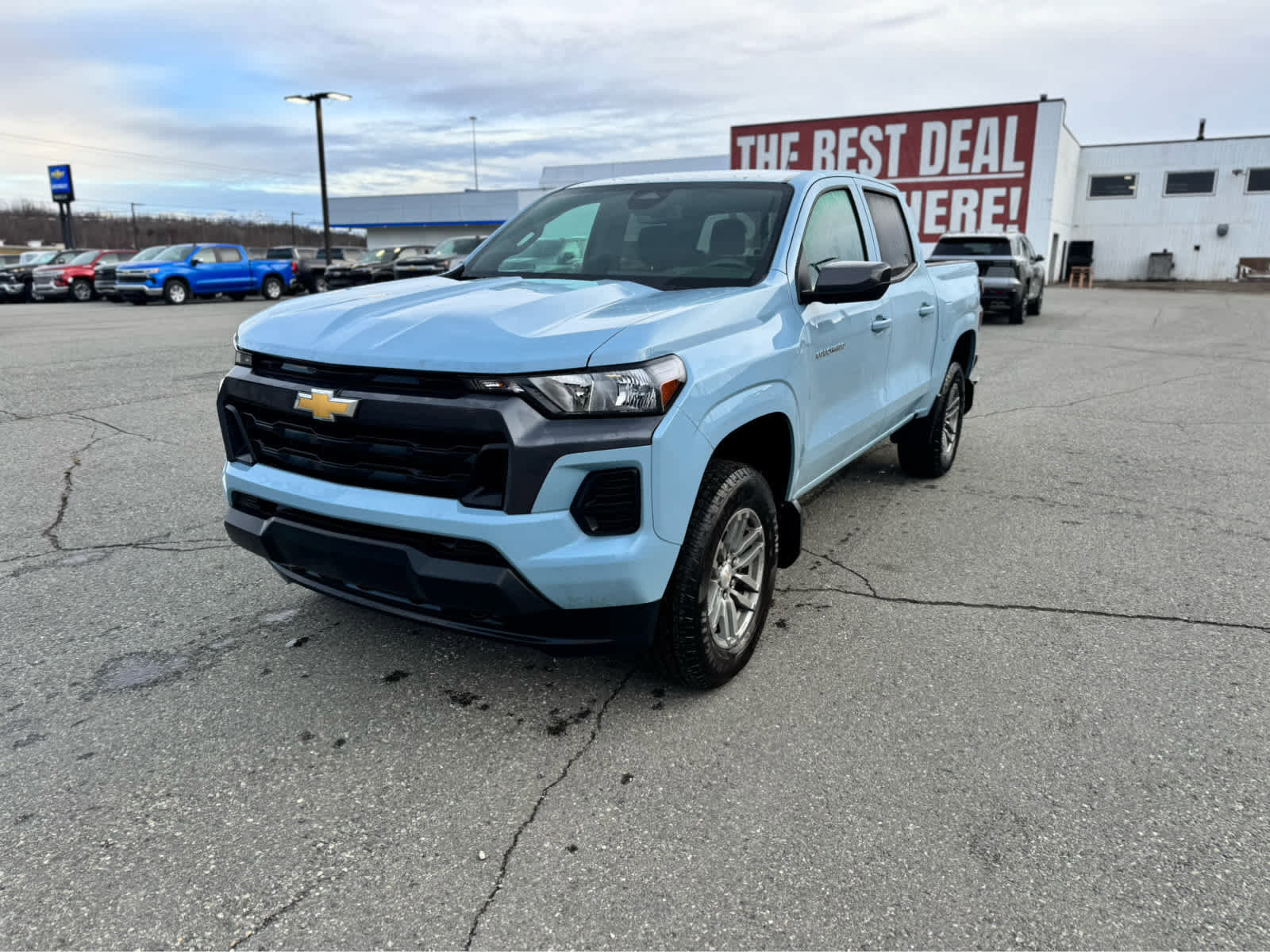 Used 2025 Chevrolet Colorado LT