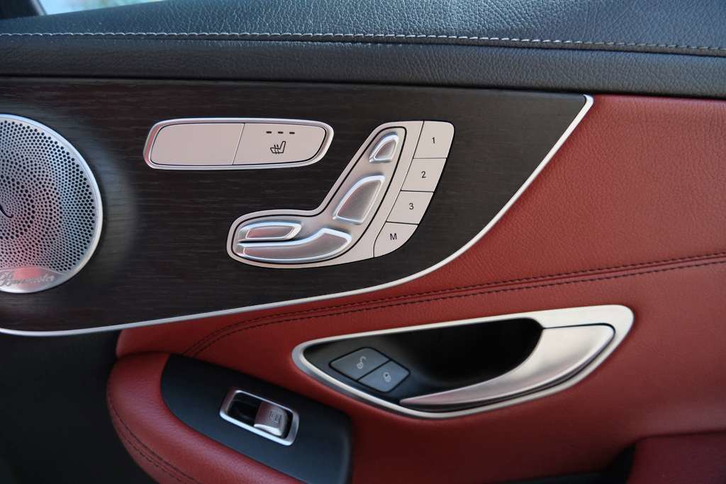 Used 2022 Mercedes-Benz C 300 Coupe image 26
