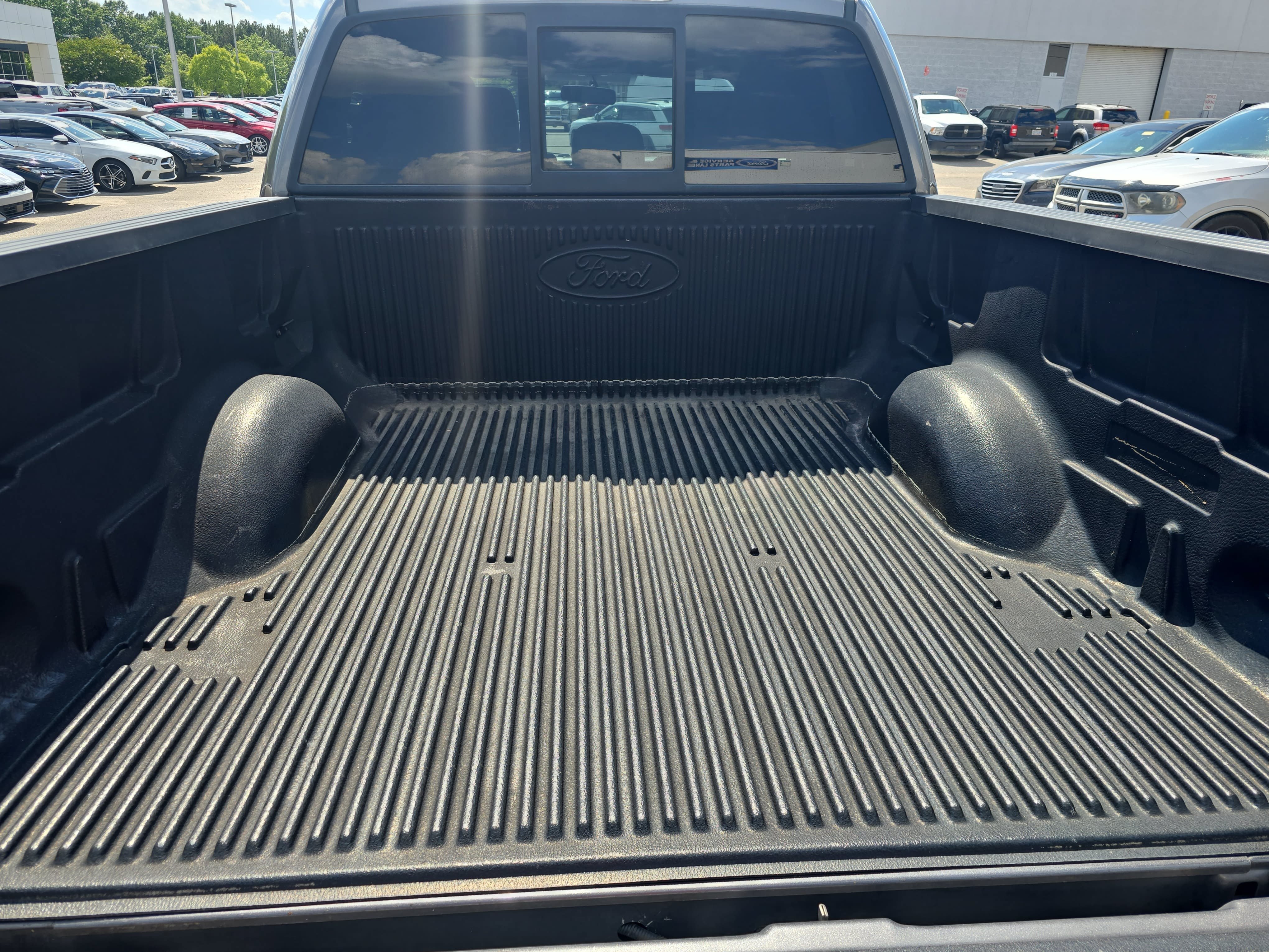 Used 2013 Ford F150 XLT w/ Luxury Equipment Group RWD image 14