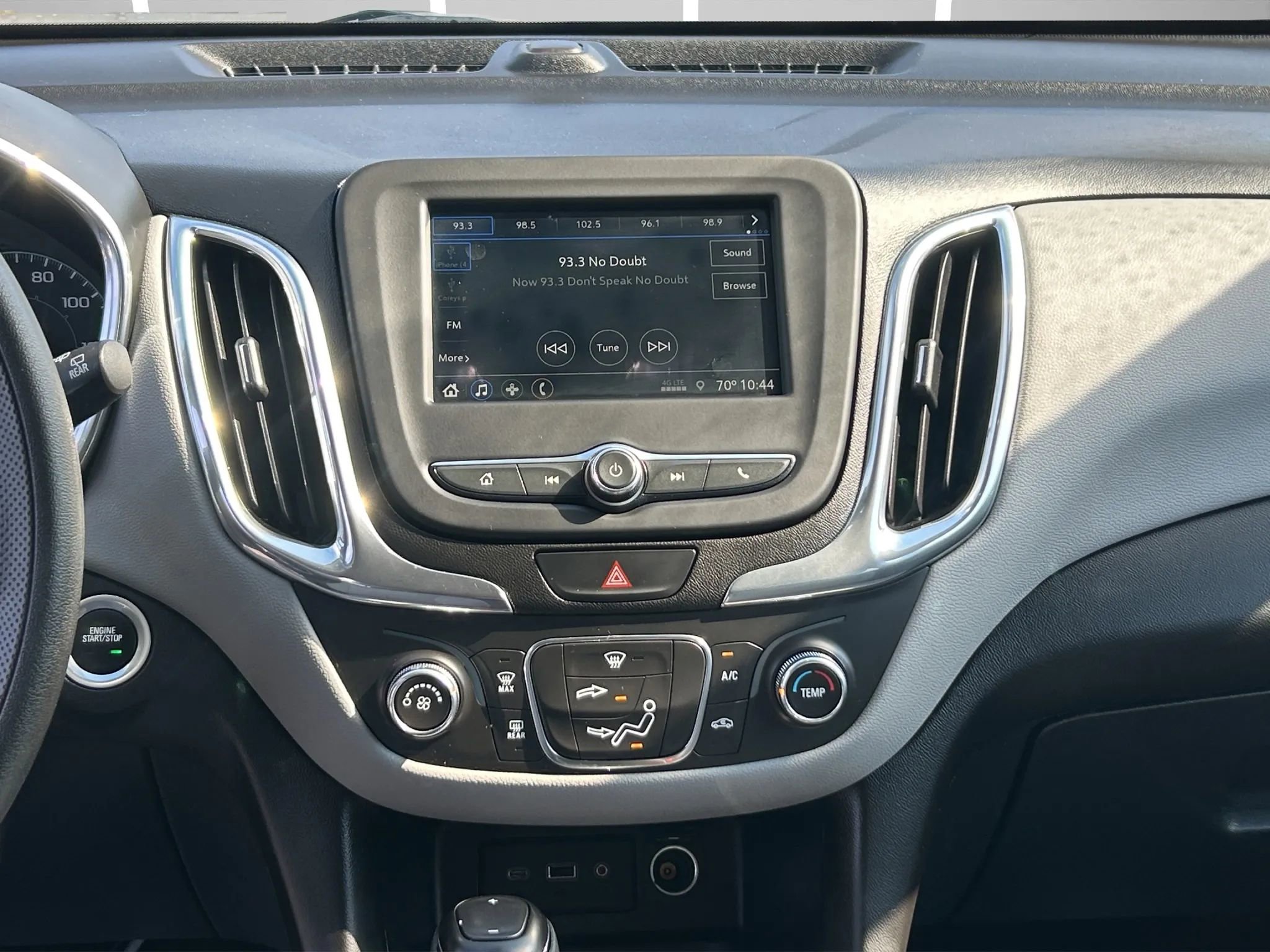 Used 2019 Chevrolet Equinox LS w/ LS Convenience Package image 17