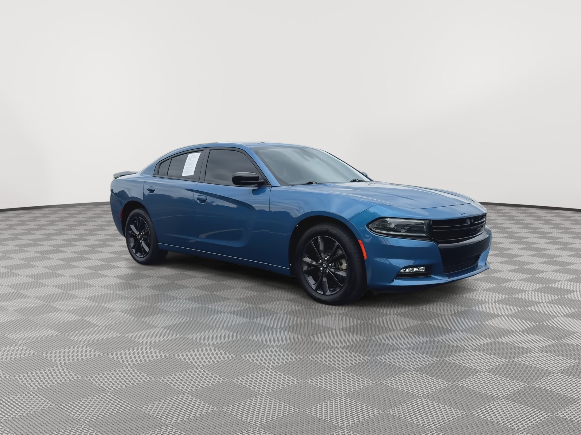 Used 2023 Dodge Charger SXT w/ Blacktop Package AWD/4WD image 2