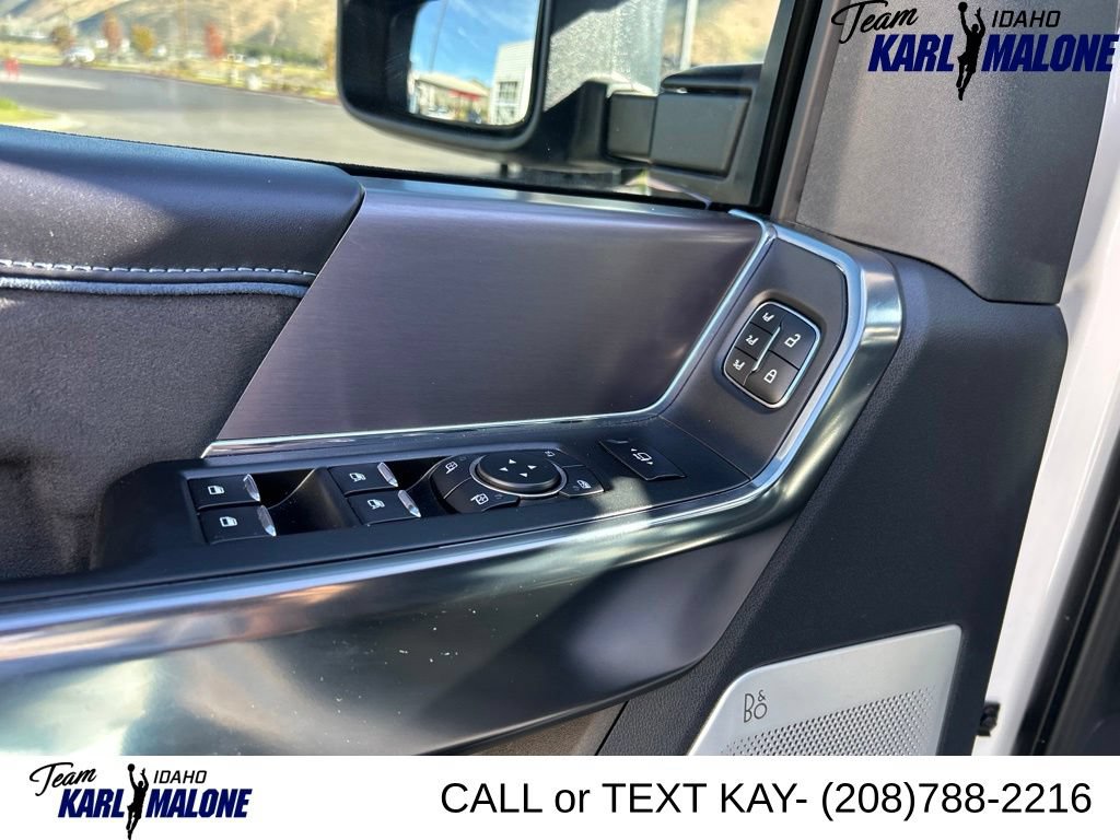 Used 2026 Ford F350 Platinum w/ Tremor Off-Road Package AWD/4WD image 25