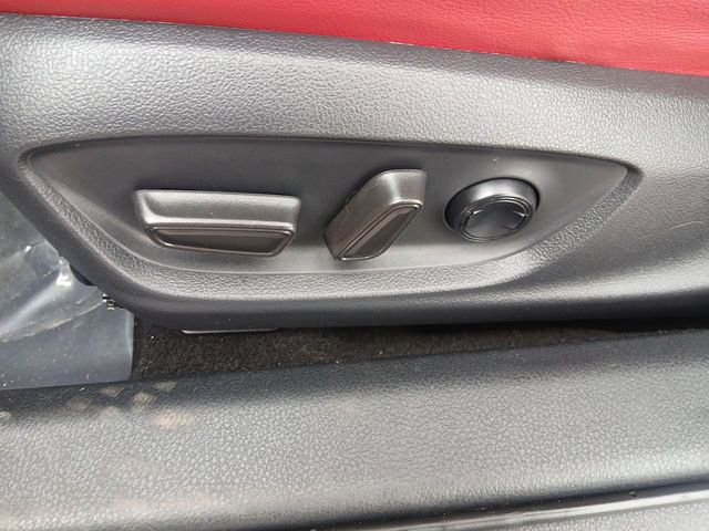 Used 2018 Toyota Camry XSE FWD image 12