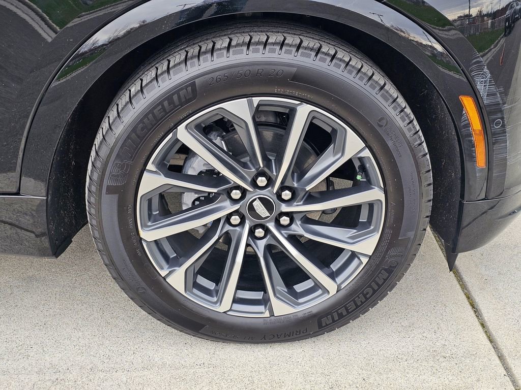 Used 2025 Cadillac Lyriq Sport image 9