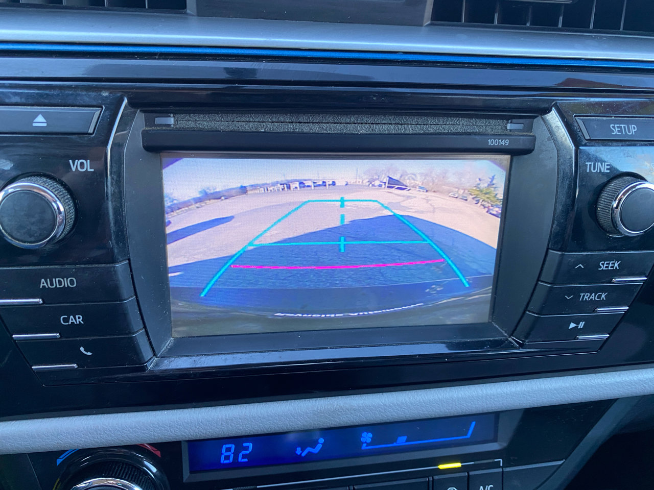 Used 2015 Toyota Corolla LE Premium image 16