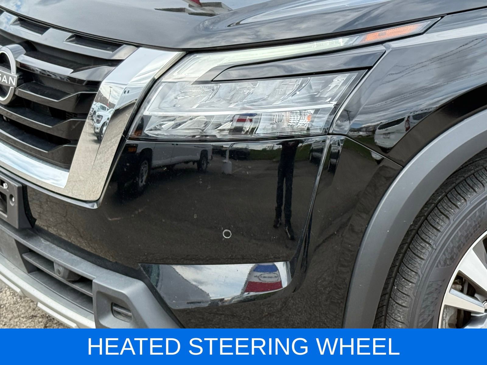 Used 2024 Nissan Pathfinder SL image 16