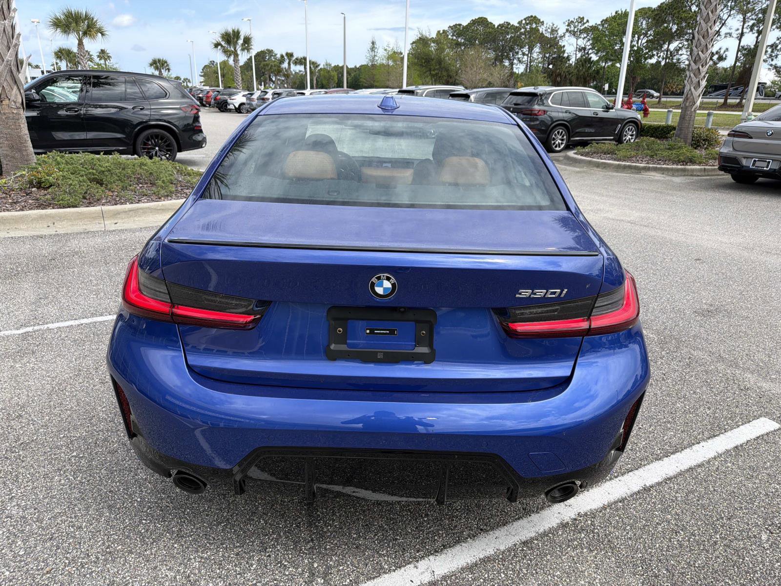 New 2026 BMW 330i Sedan w/ M Sport Package image 3