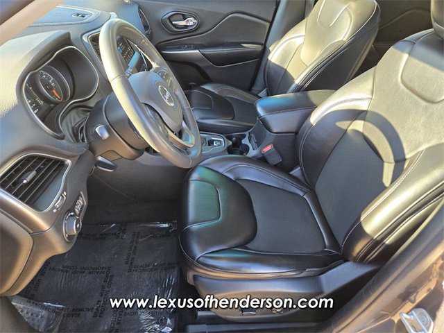 Used 2020 Jeep Cherokee Latitude Plus image 10