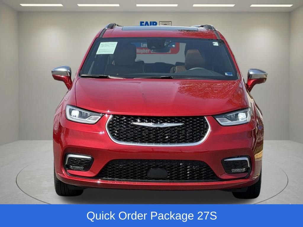 Used 2024 Chrysler Pacifica Pinnacle FWD image 4