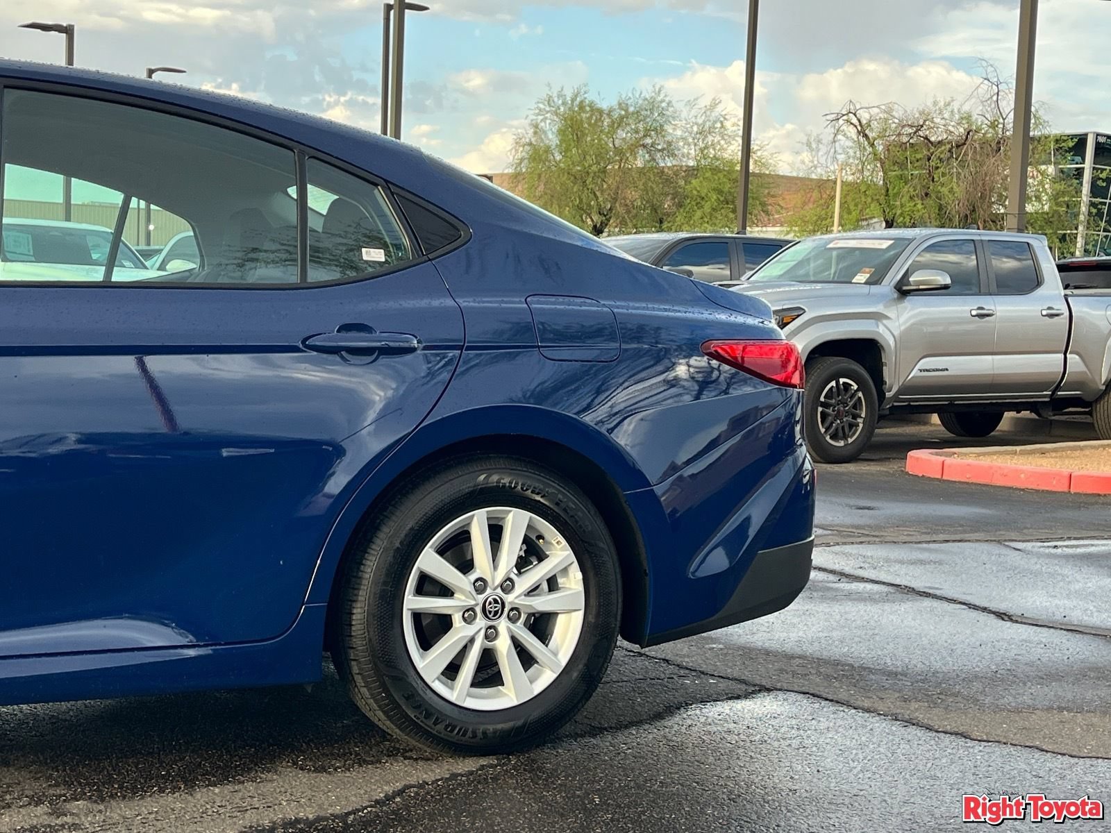 Used 2026 Toyota Camry LE FWD image 10