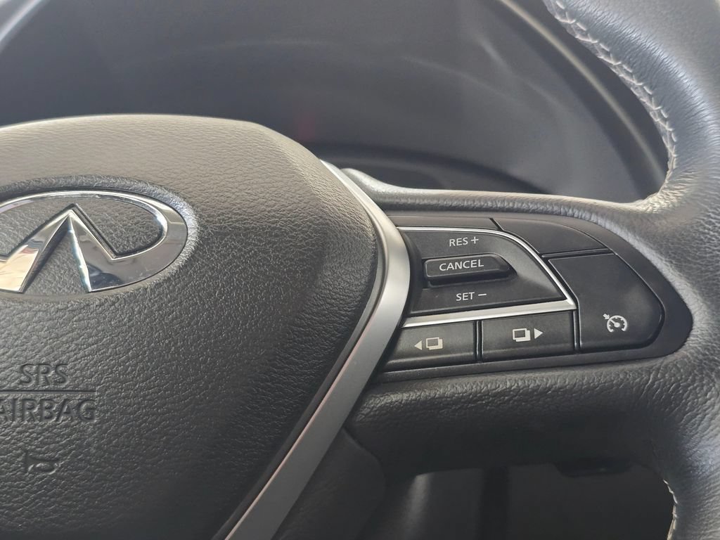 Used 2019 INFINITI QX50 Luxe w/ Navigation Package AWD/4WD image 17