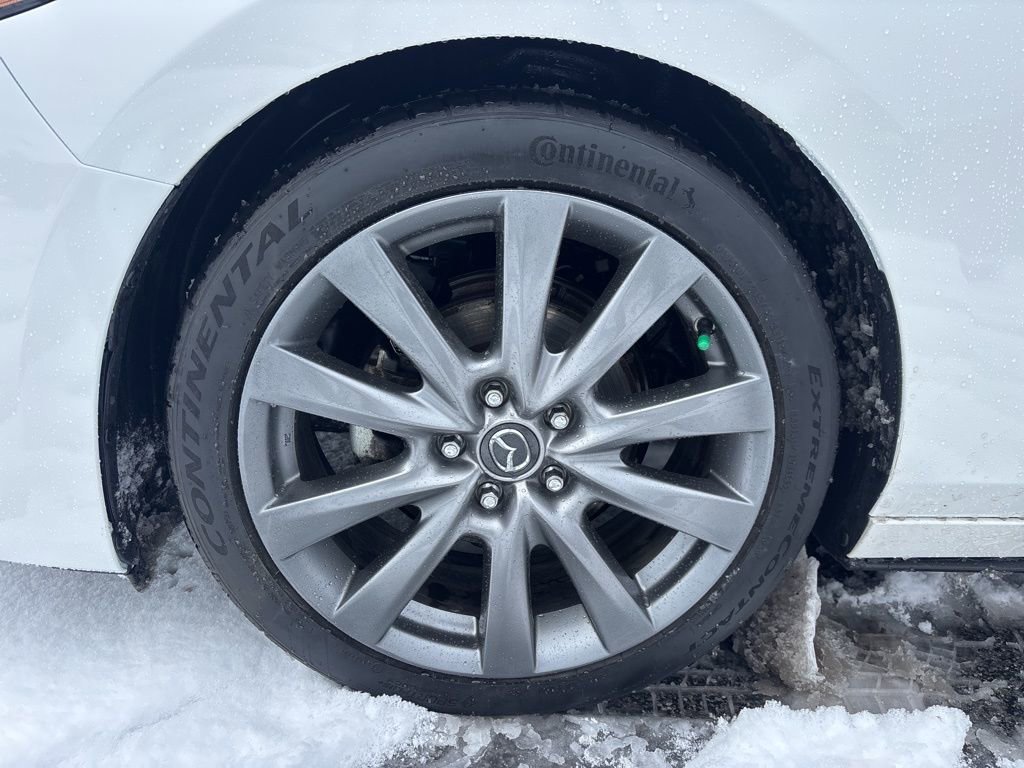 Used 2019 MAZDA MAZDA3 Sedan w/ Premium Package image 23