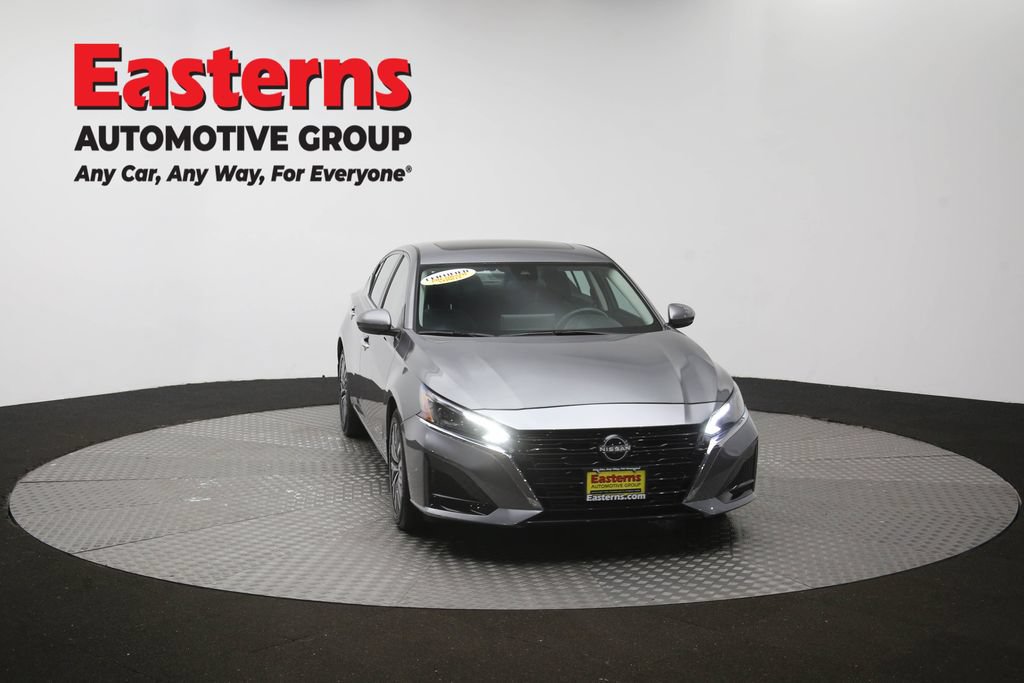 Used 2023 Nissan Altima 2.5 SV w/ SV Premium Package FWD image 51