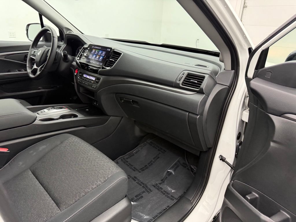 Used 2025 Honda Ridgeline Sport+ image 33