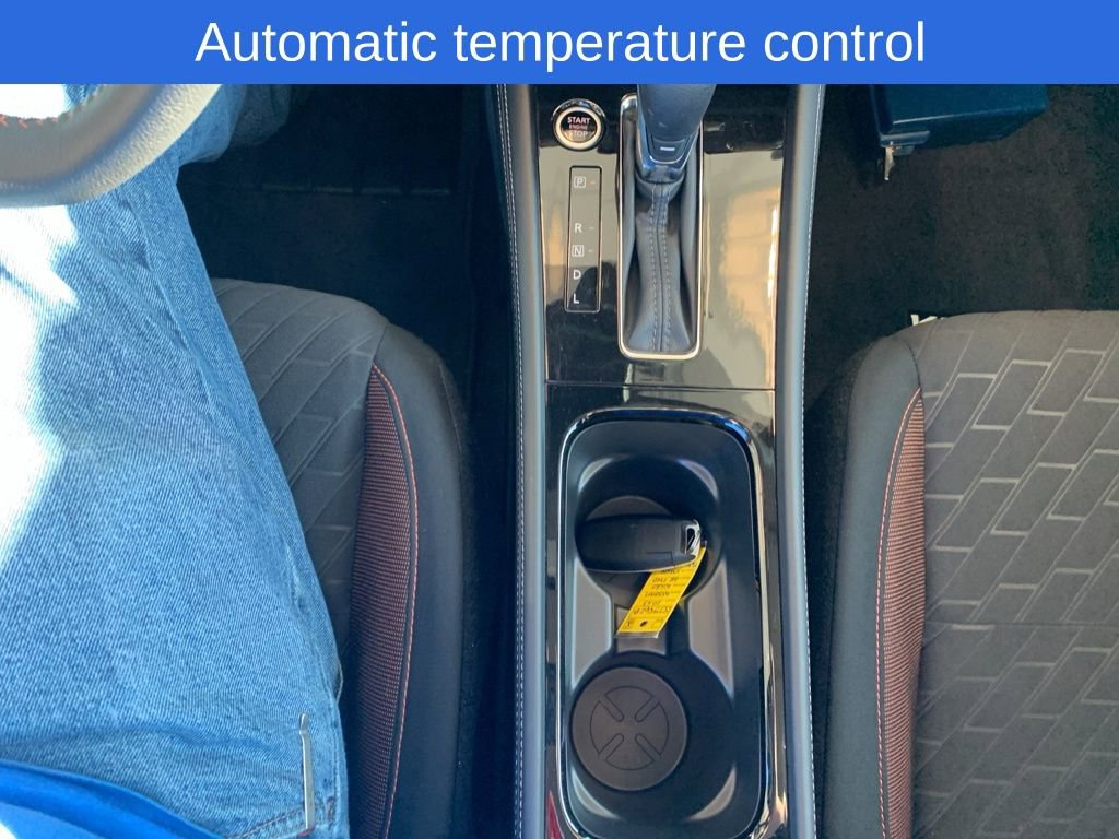 Used 2023 Nissan Kicks SR w/ Interior Electronics Package image 9