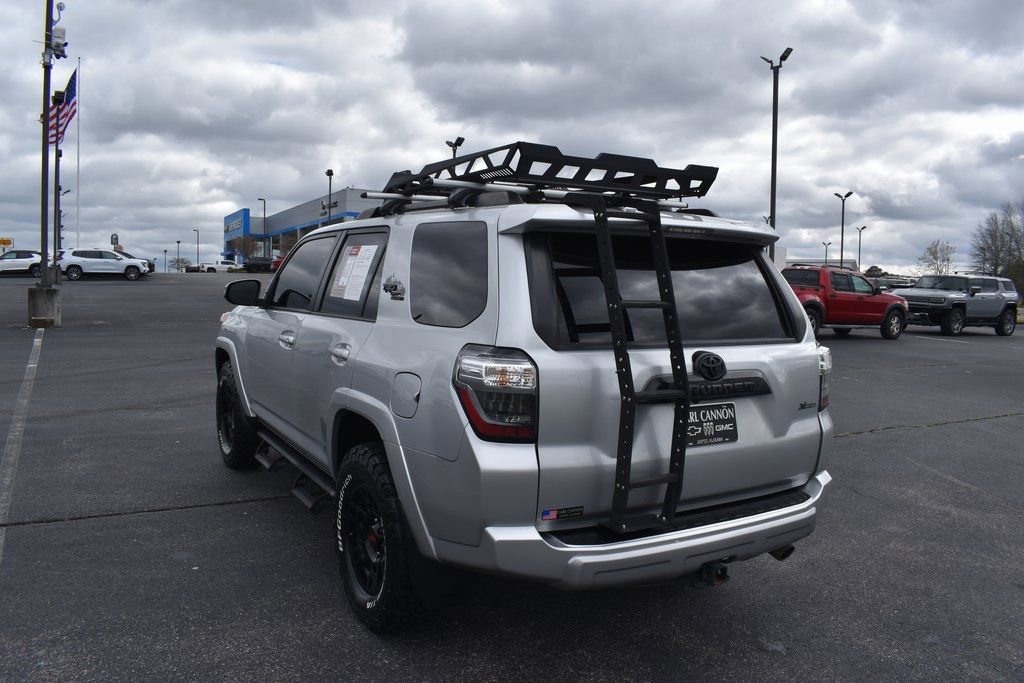 Used 2022 Toyota 4Runner TRD Off-Road Premium w/ Moonroof Package AWD/4WD image 5