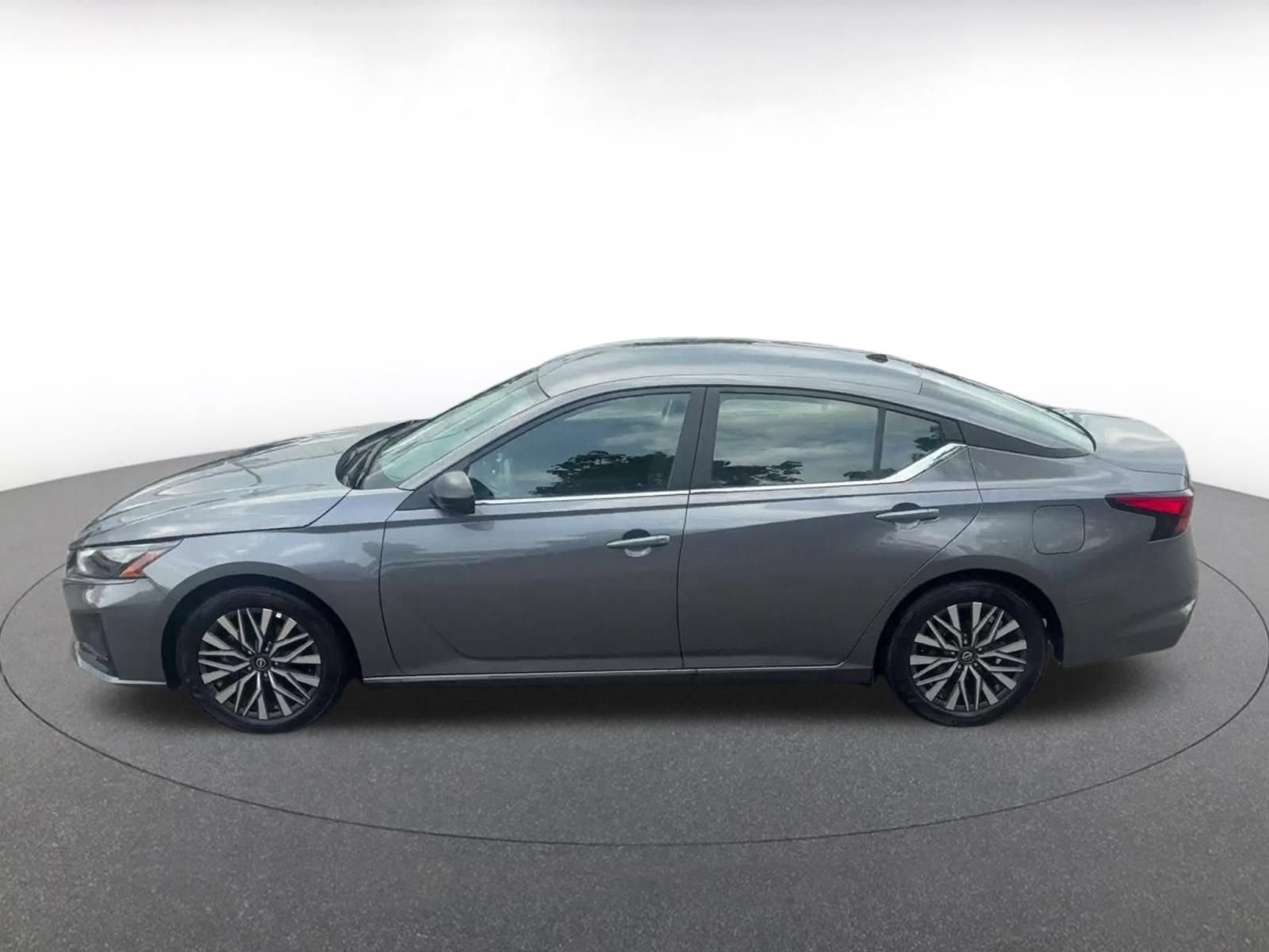 Used 2026 Nissan Altima 2.5 SV FWD image 7